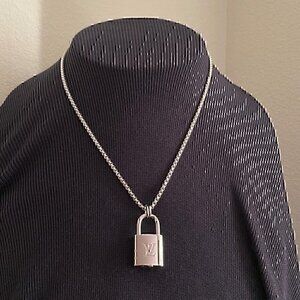 New LV Louis Vuitton Silver-Toned Lock on 20" Box Link Chain Necklace